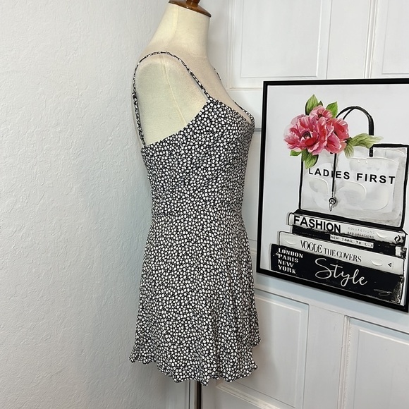 NWT Zara Floral Romper with Matching Hair Tie XS - Picture 3 of 8